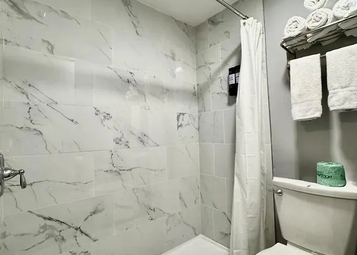Hotel O'hare & Schiller Park